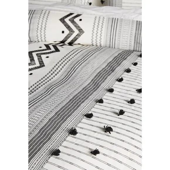 New Anthropologie Embellished Pendana Twin Duvet